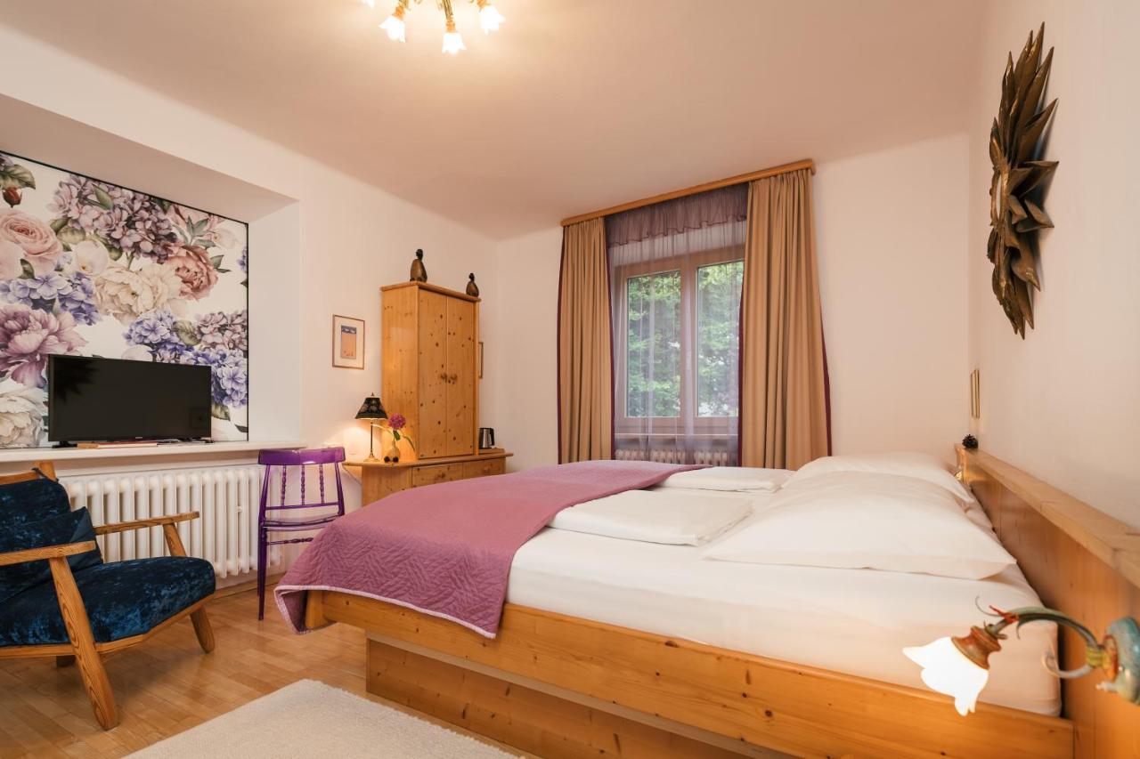 Villa Marwa - Eine Ruheoase Im Gruenen Innsbruck Bagian luar foto